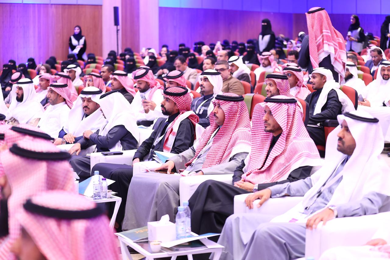 لقطات من المؤتمر